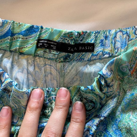 ZARA paisley satin shorts - Picture 2 of 3